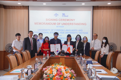 mou-signing-ceremony-between-huflis-and-nsdevil-coltd