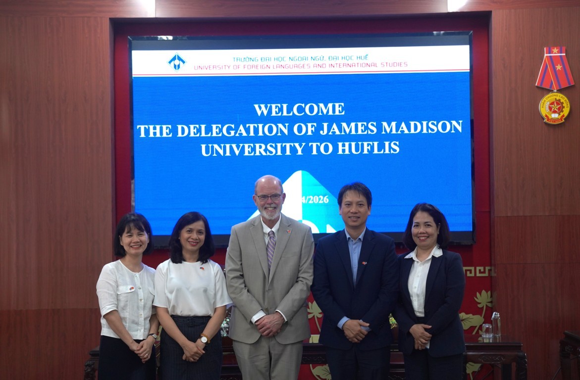 tang-cuong-hop-tac-quoc-te:-dai-dien-james-madison-university-tham-va-lam-viec-tai-huflis